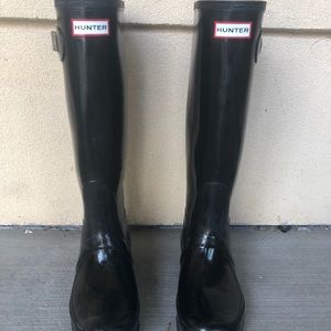 Hunter Original Tall Gloss Rain Boots: Black